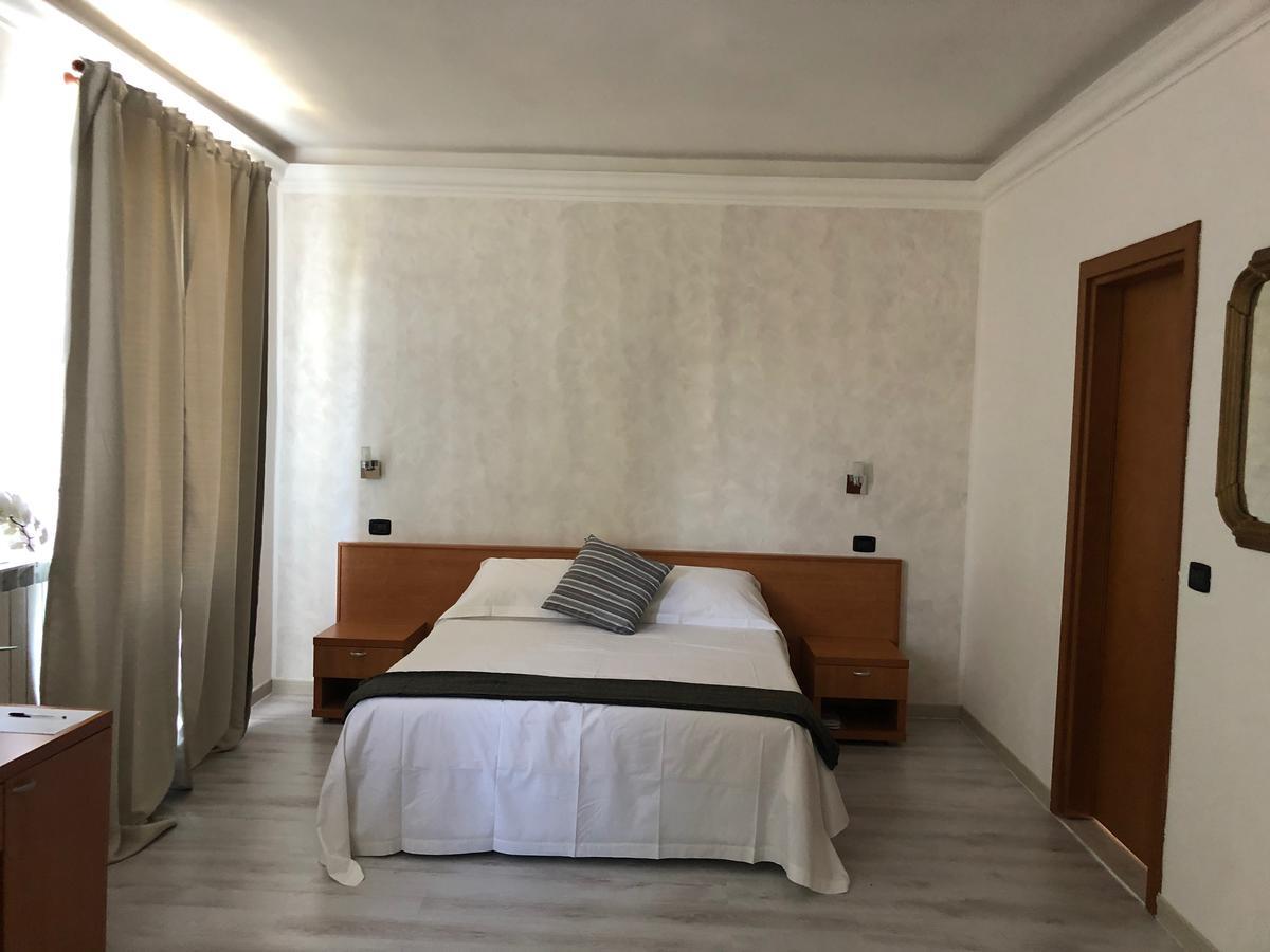 Aquam Albergo Акуи Терме Екстериор снимка